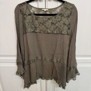 Lace Trim Olive Green Peasant Top by Easel. Size M. Cottagecore boho lightweight